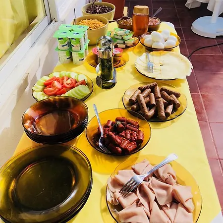 אכסניה Terrace Fruit Point *