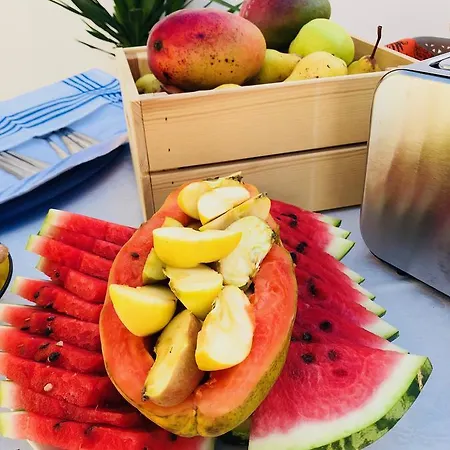 אכסניה Terrace Fruit Point *