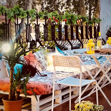 Terrace Fruit Point * Cascais