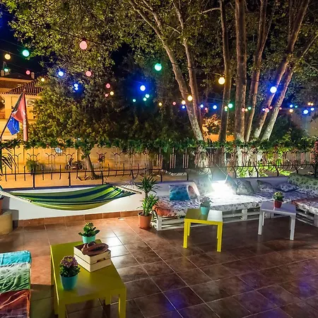 Terrace Fruit Point Hostel