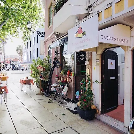 Terrace Fruit Point Hostel Cascais